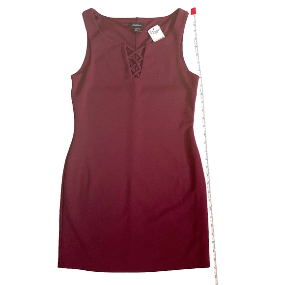 BNWT Le Chateau Tunic Dress in Burgundy Size XS - Picture 5 of 8